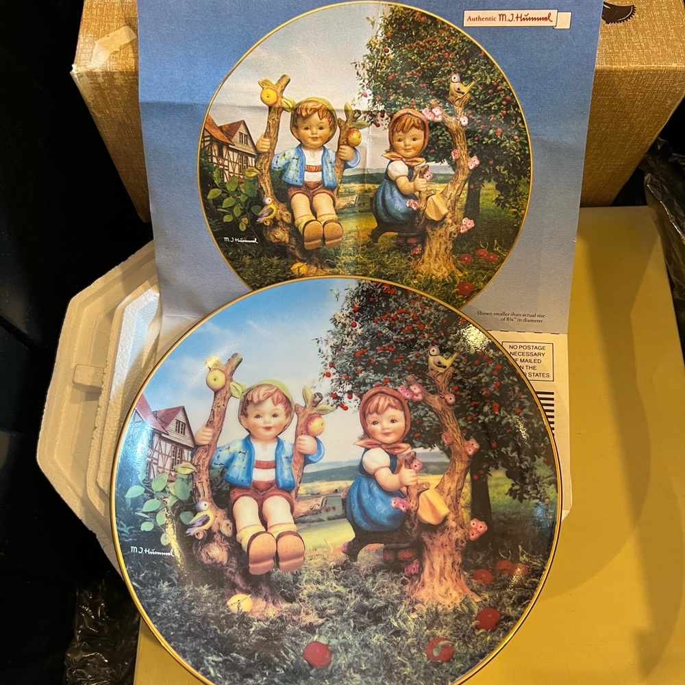 Hummel Plate Apple Tree Boy and Girl